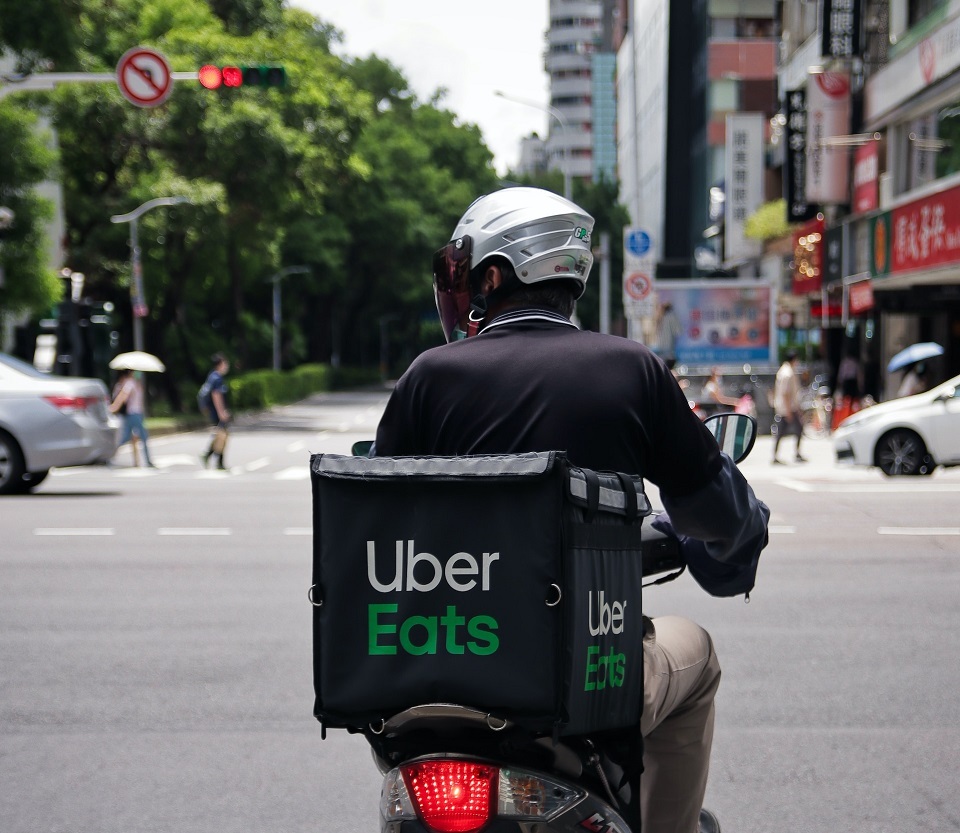 Projet d’acquisition de Food Panda par Uber Eats bientôt examiné par la commission de la concurrence