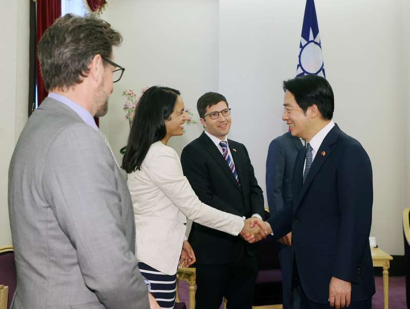 Le vice-président sollicite le soutien du Parlement canadien à la candidature de Taïwan au CPTPP