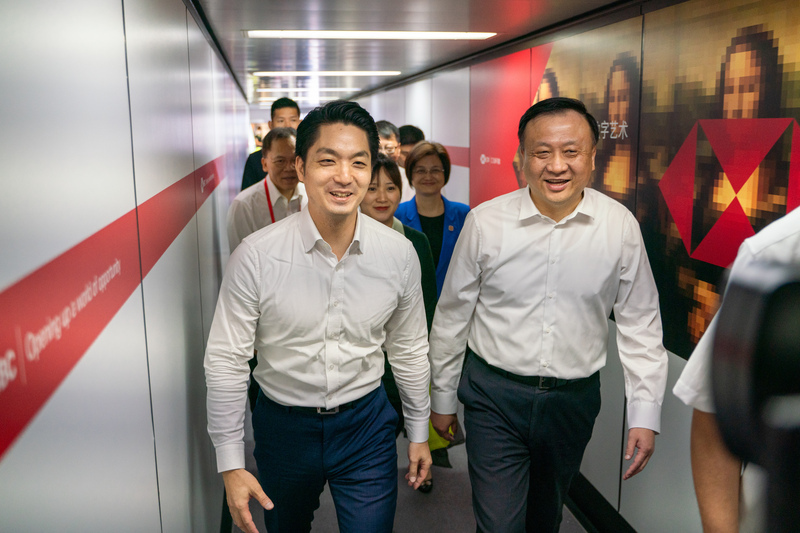 Le maire de Taipei à Shanghai