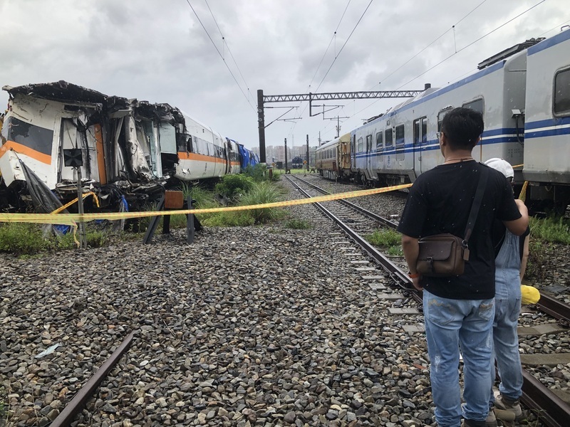 Déraillement du train taroko 208 : qui a oublié de nettoyer?