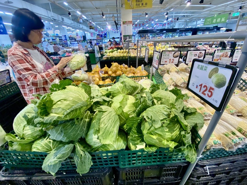 Les typhons à répétition contribuent à un taux d'inflation de 2,5 % au mois d'août