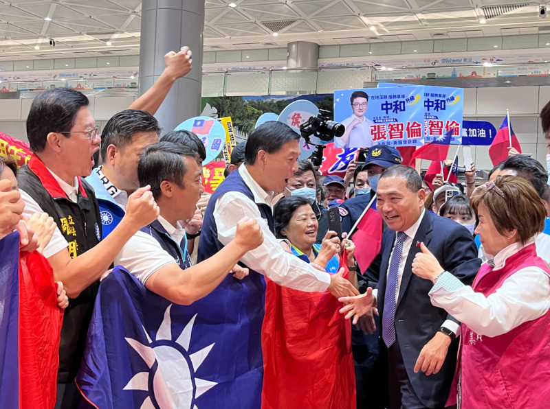 Le candidat du KMT à la présidentielle Hou Yu-ih de retour des Etats-Unis