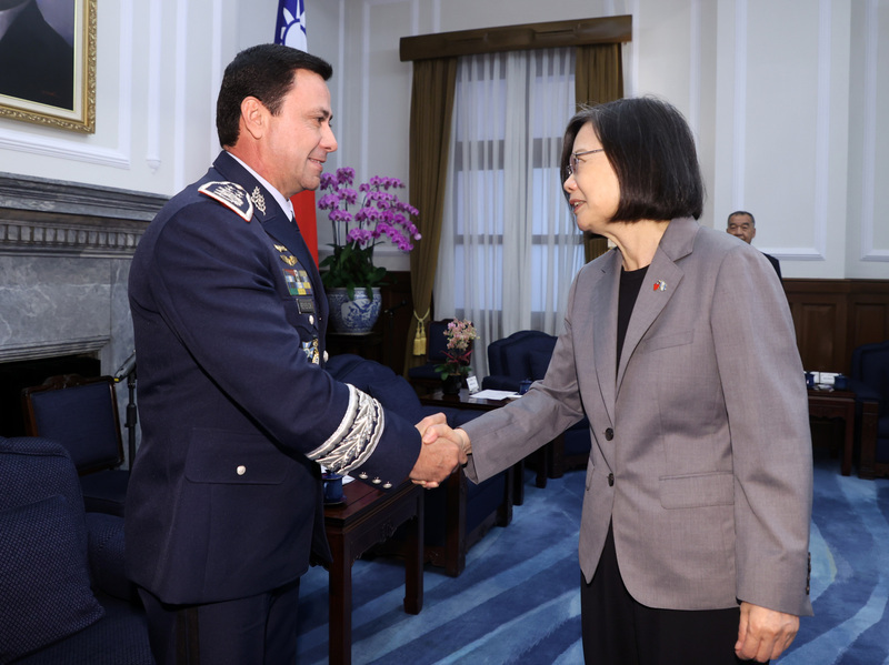 Le ministre de la Défense du Guatemala reçu par Tsai Ing-wen