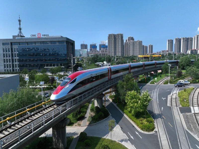 Indonésie : la première ligne de TGV de l'archipel relie désormais Jakarta à Bandung en 45 minutes (Image : CRRC)