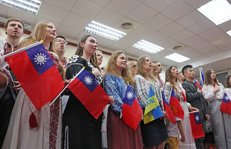 Une deuxième série de véhicules de secours de Taïwan arrive bientôt en Ukraine