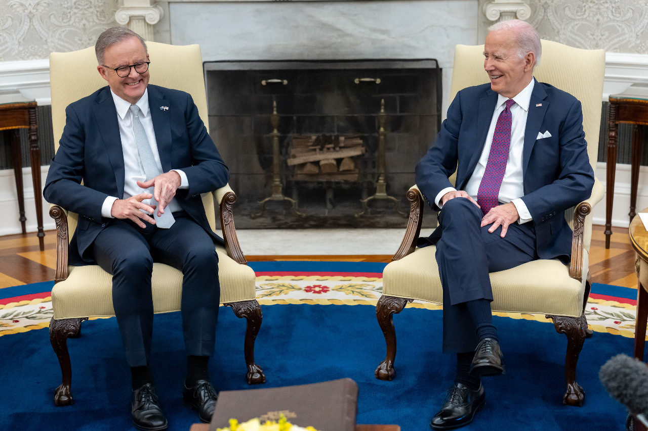 Anthony Albanese et Joe Biden appellent au respect du droit de passage dans le détroit de Taïwan