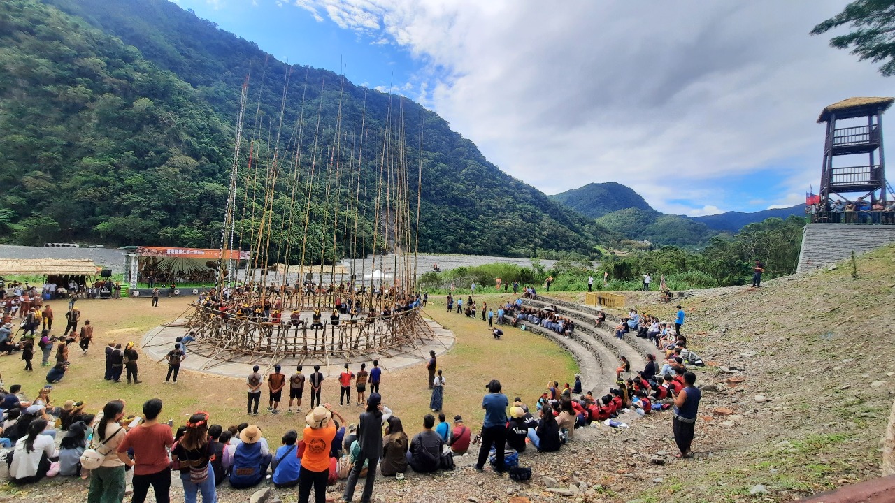 Découverte du Maljeveq (rituel des cinq ans) dans le village Paiwan de Tuban (1/2)