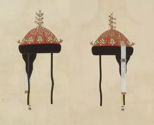 Costumes et accessoires de la cour des Qing (suite)