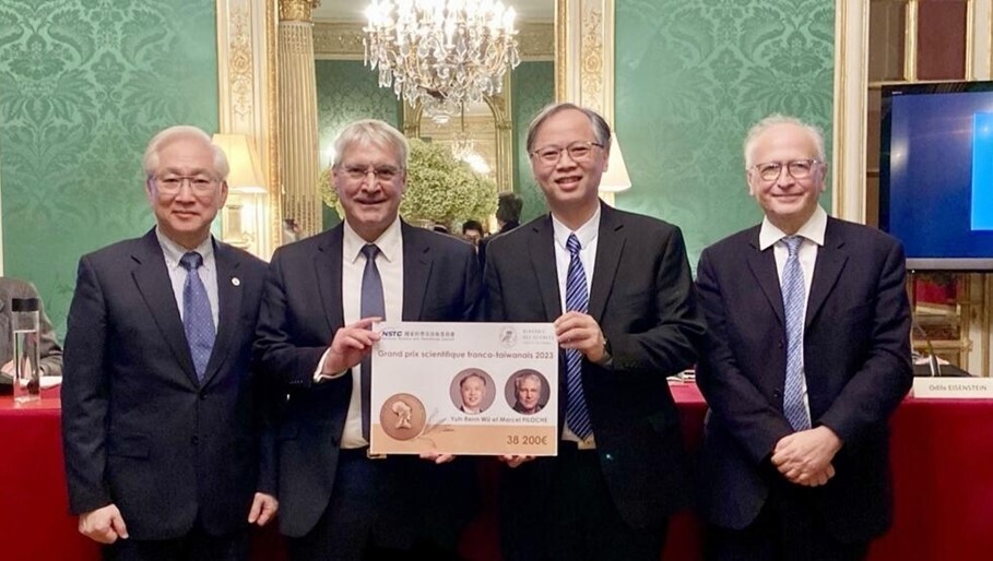 Remise du Granx Prix scientifique franco-taïwanais 2023 à Marcel Filoche et Wu Yuh-Renn