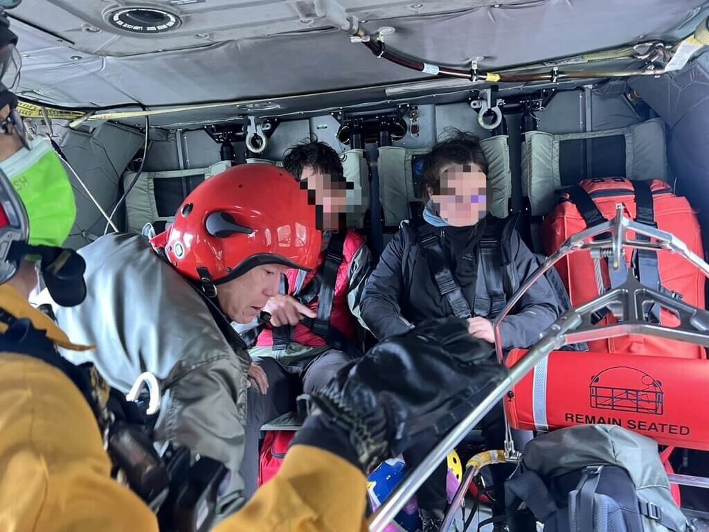 Deux randonneurs français secourus dans les montagnes de Pingtung