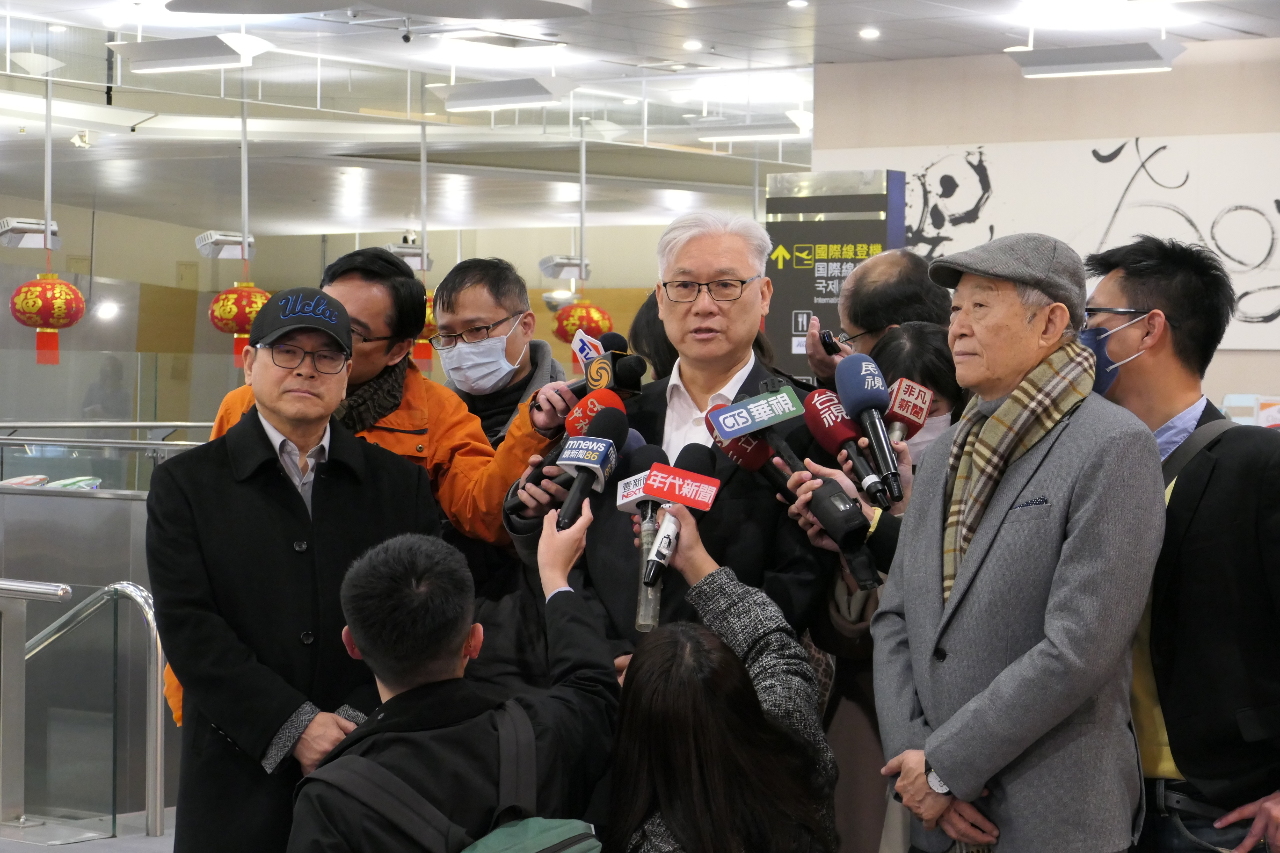 Le vice-président du KMT entame une visite en Chine