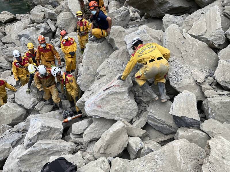 Séisme de Hualien : 10 personnes toujours injoignables