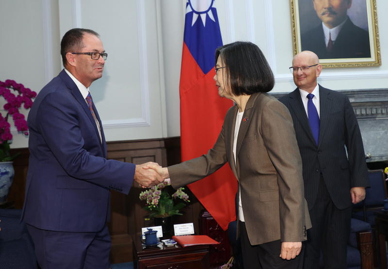 Tsai Ing-wen reçoit une délégation parlementaire australienne