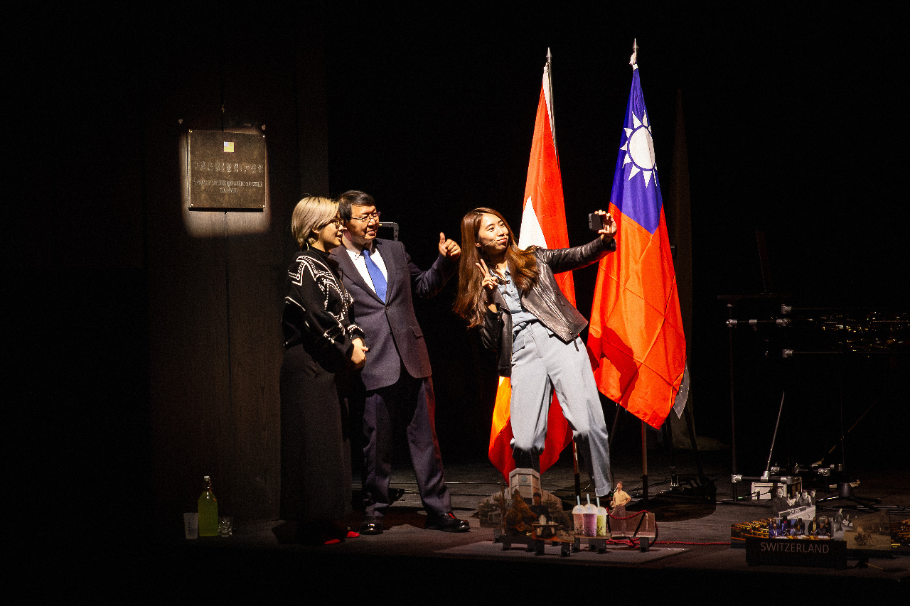 Stefan Kaegi érige des ambassades éphémères de Taïwan à travers le monde