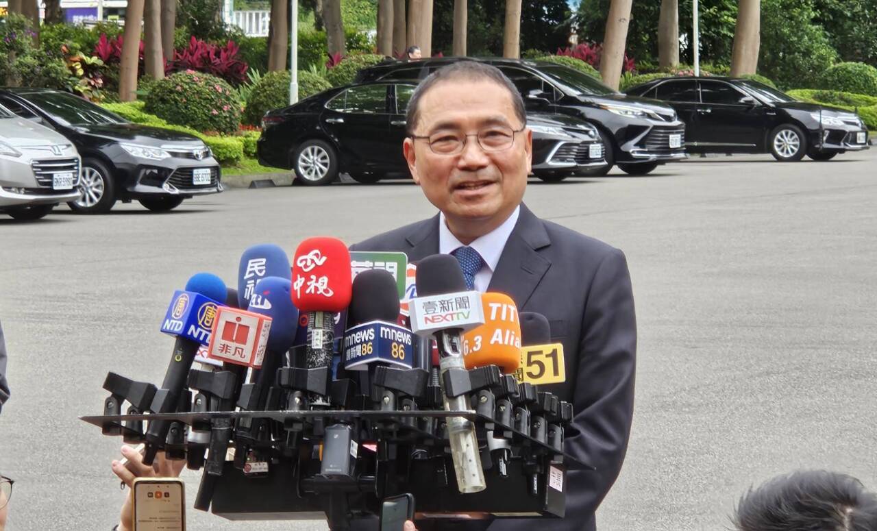 Premier conseil des ministres en compagnie des maires de Taipei et du Nouveau Taipei