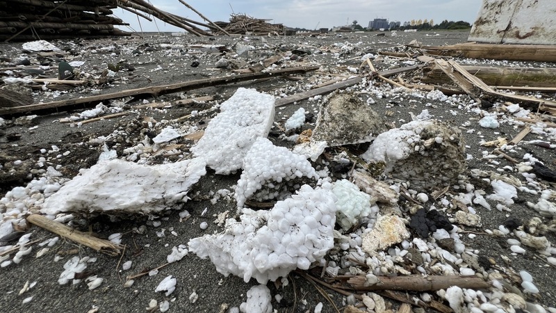 Des plages polluées à Tainan du fait de l’ostréiculture