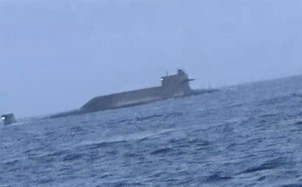 Un sous-marin nucléaire chinois aperçu à proximité de la ligne médiane du détroit de Taïwan