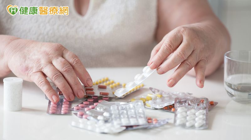 La polypharmacie s’accentue chez les personnes âgées à Taïwan