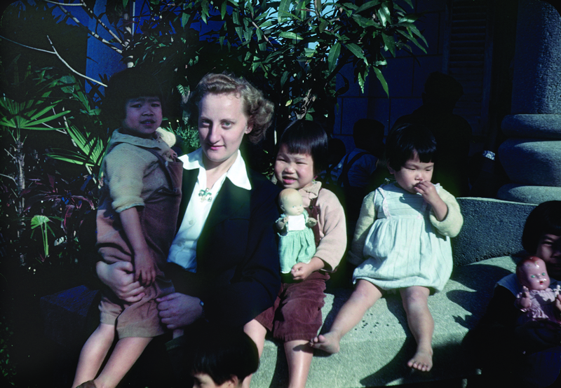 Doris Brougham, missionnaire et enseignante d'anglais