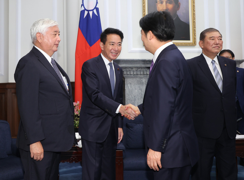 Le Président Lai Ching-te reçoit une délégation parlementaire japonaise conduite par l’ex-ministre de la Défense Shigeru Ishiba