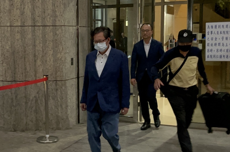 Inculpé pour corruption, l’ancien Vice-Premier ministre Cheng Wen-tsan libéré sous caution et assigné à résidence