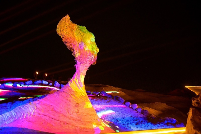Le géoparc de Yehliu primé pour les visites nocturnes à la reine