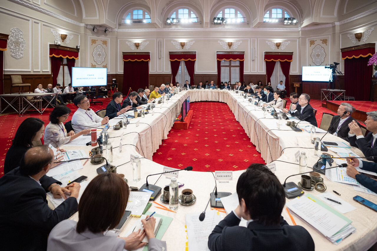 Lai Ching-te évoque le nouvel objectif de réduction carbonique pour 2032