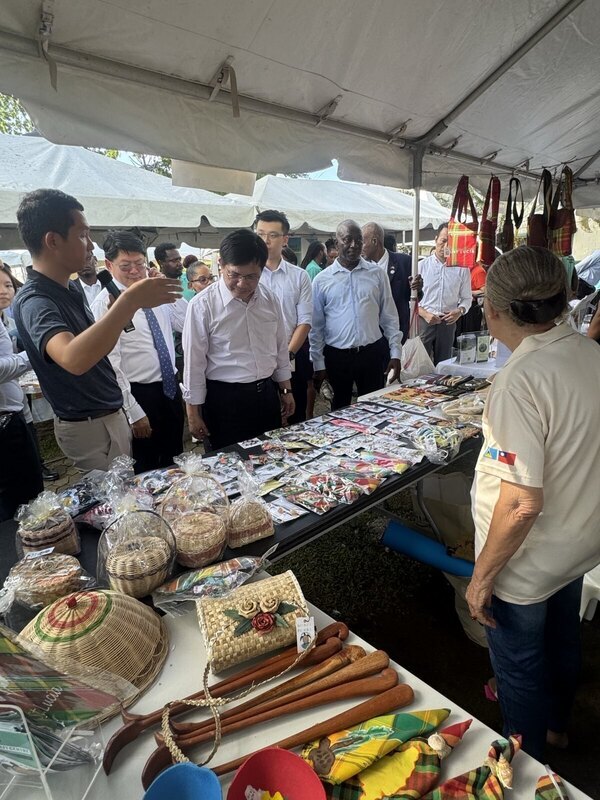Lin Chia-lung aux Caraïbes : après l’étape saint-lucienne, le chef de la diplomatie attendu à Bélize et à Saint-Christophe-et-Niévès