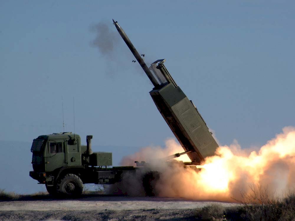 Le premier lot de lance-roquettes HIMARS livré à Taïwan