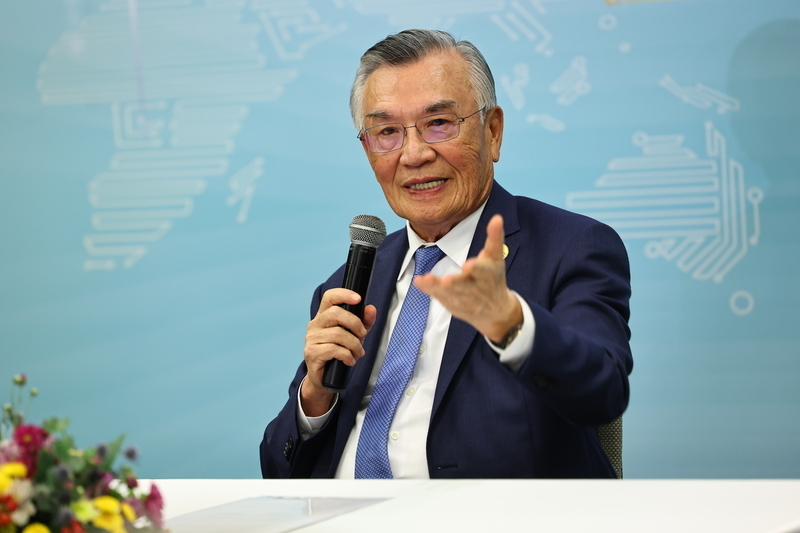 Lin Hsin-i rencontre le premier ministre japonais en marge du sommet de l’APEC