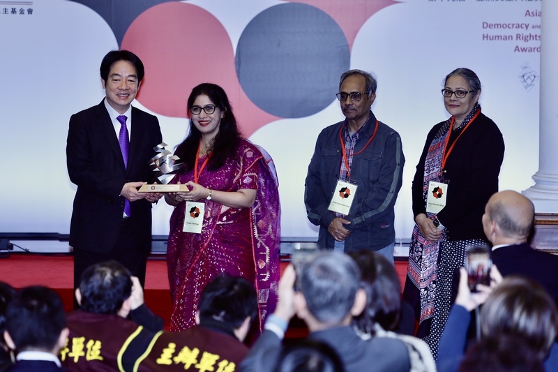 La Fondation taïwanaise pour la démocratie décerne son prix 2024 à la fondation bangladaise Odhikar