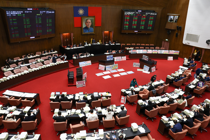 Coupes budgétaires au cœur des disputes du Parlement