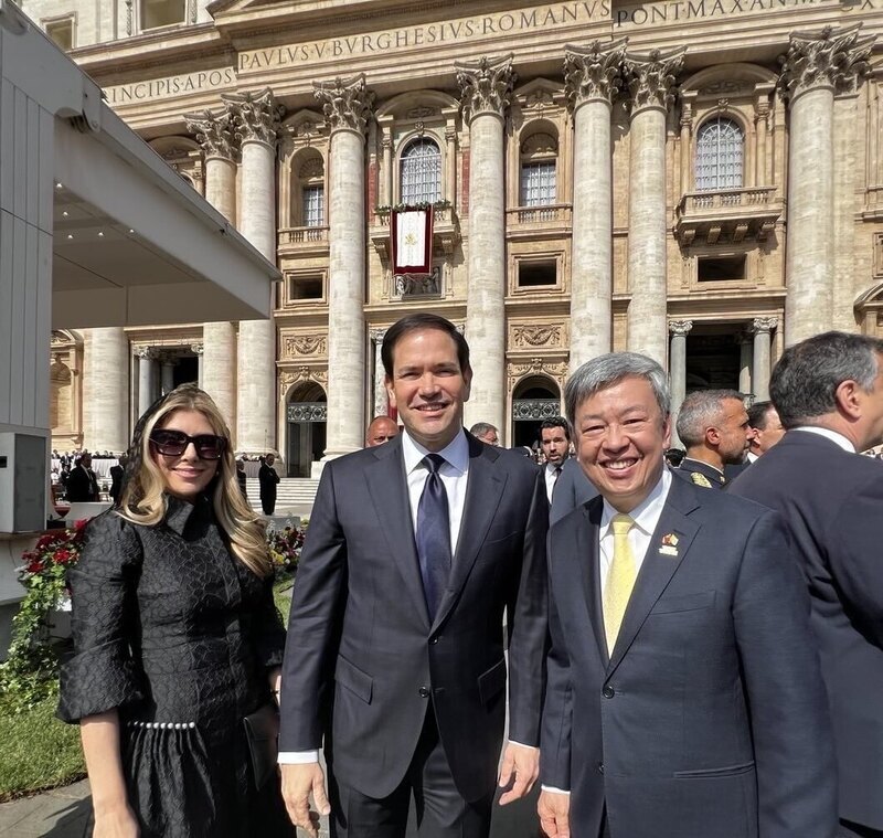 L’ex-vice-président Chen Chien-jen rencontre des leaders étrangers en marge de la messe inaugurale du pape Léon XIV