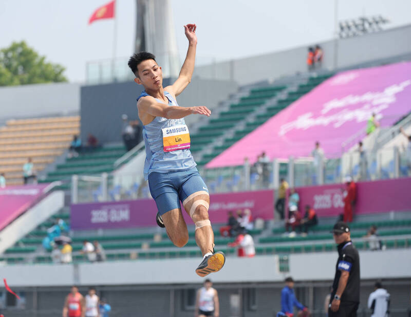 Le Taïwanais Lin Yu-tang s'assure une médaille en saut en longueur aux Championnats d’Asie d’athlétisme